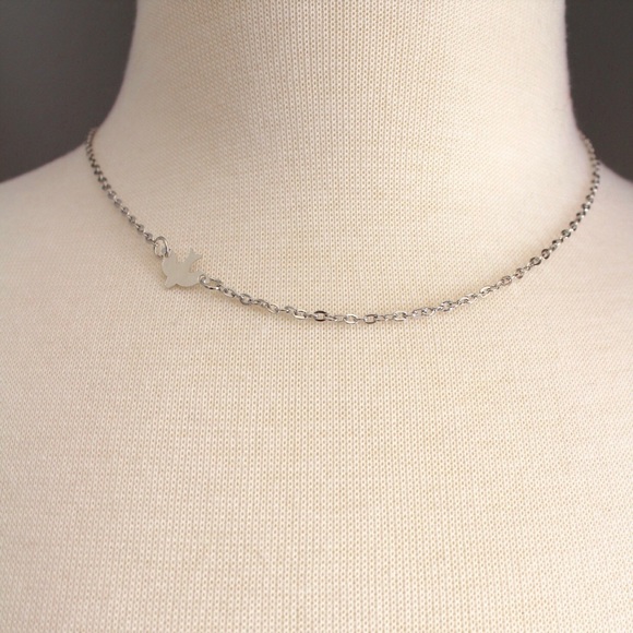 STORE CLOSING SALE! Silver Dove Necklace - Picture 1 of 3
